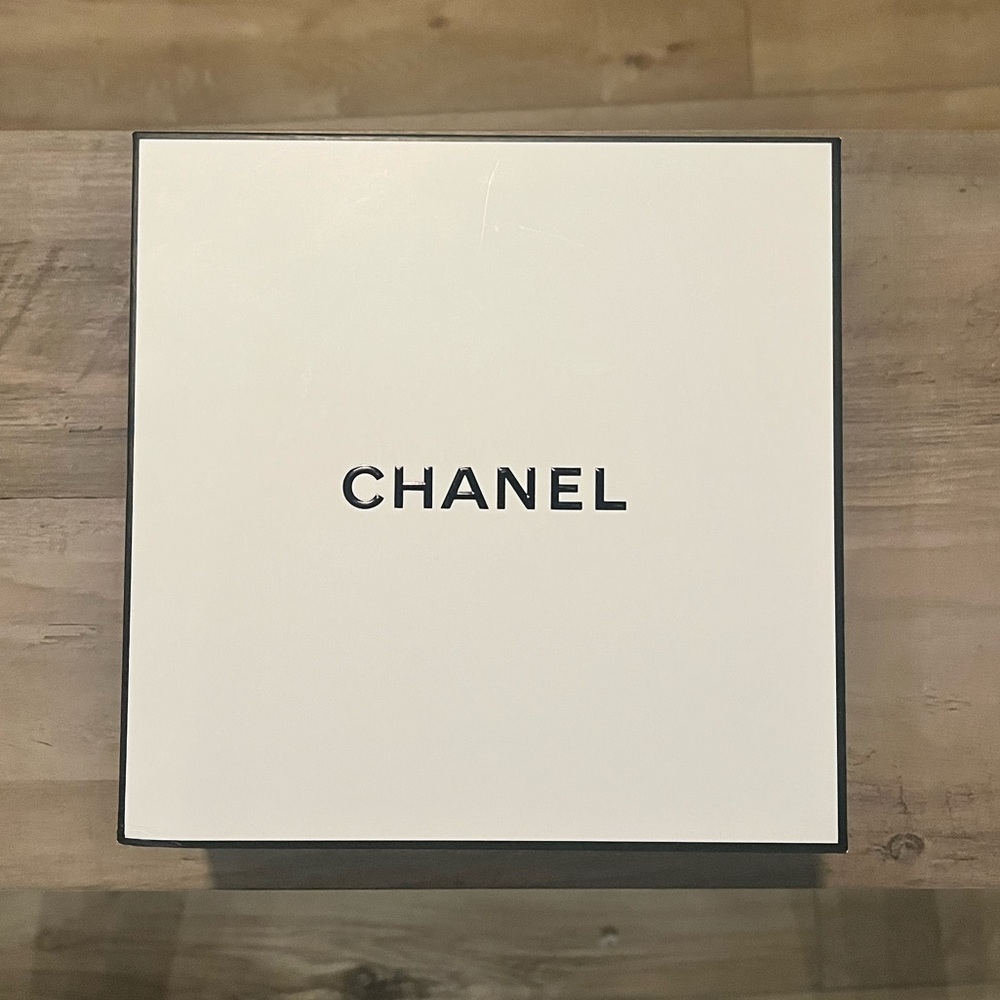 CHANEL Classic White Box with Black Trim